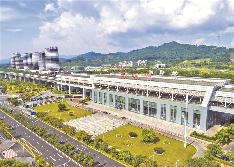 光明城站日均往返香港班次将增至14趟